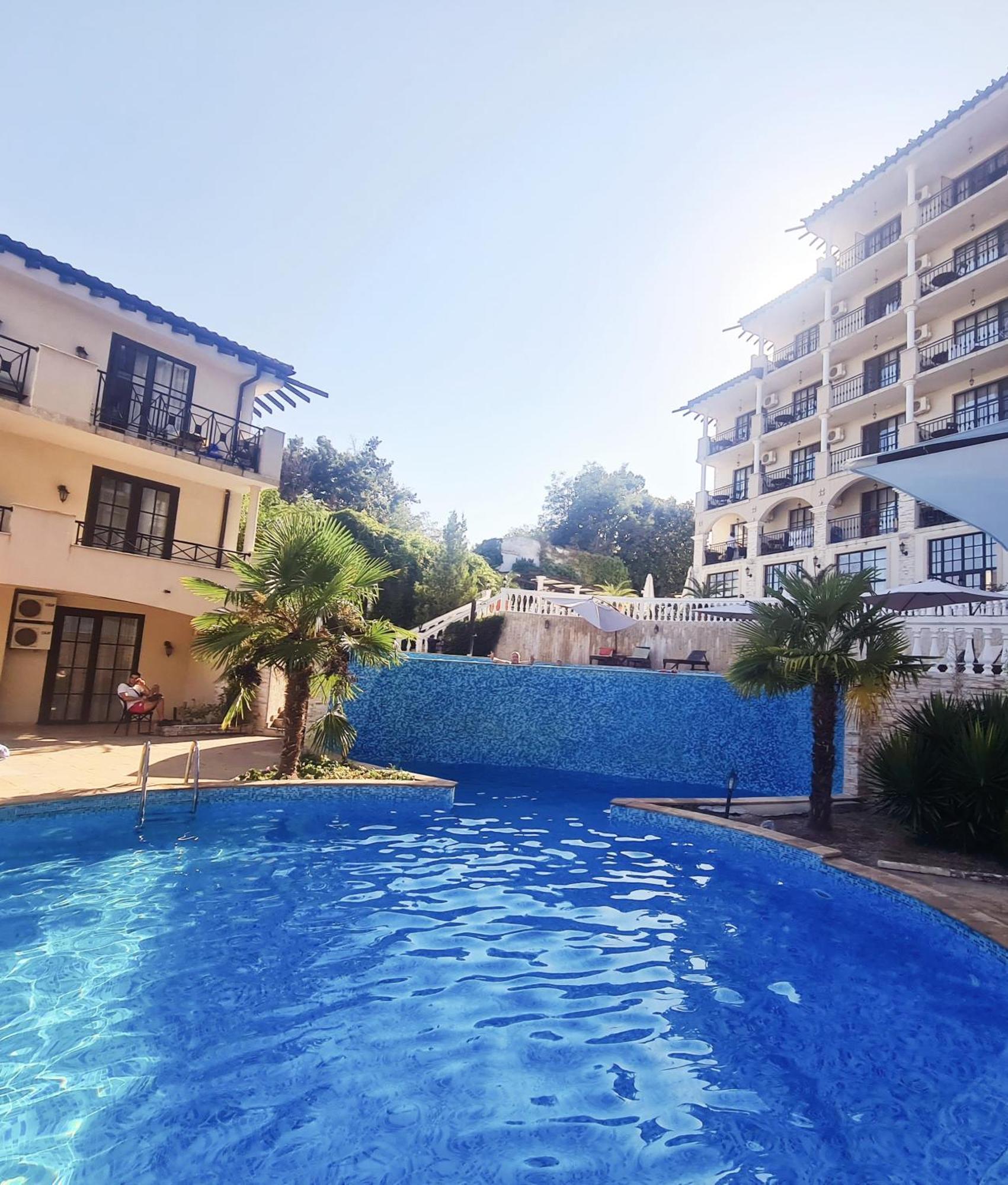 Apartment Almi - The Cliff Obzor Exterior photo